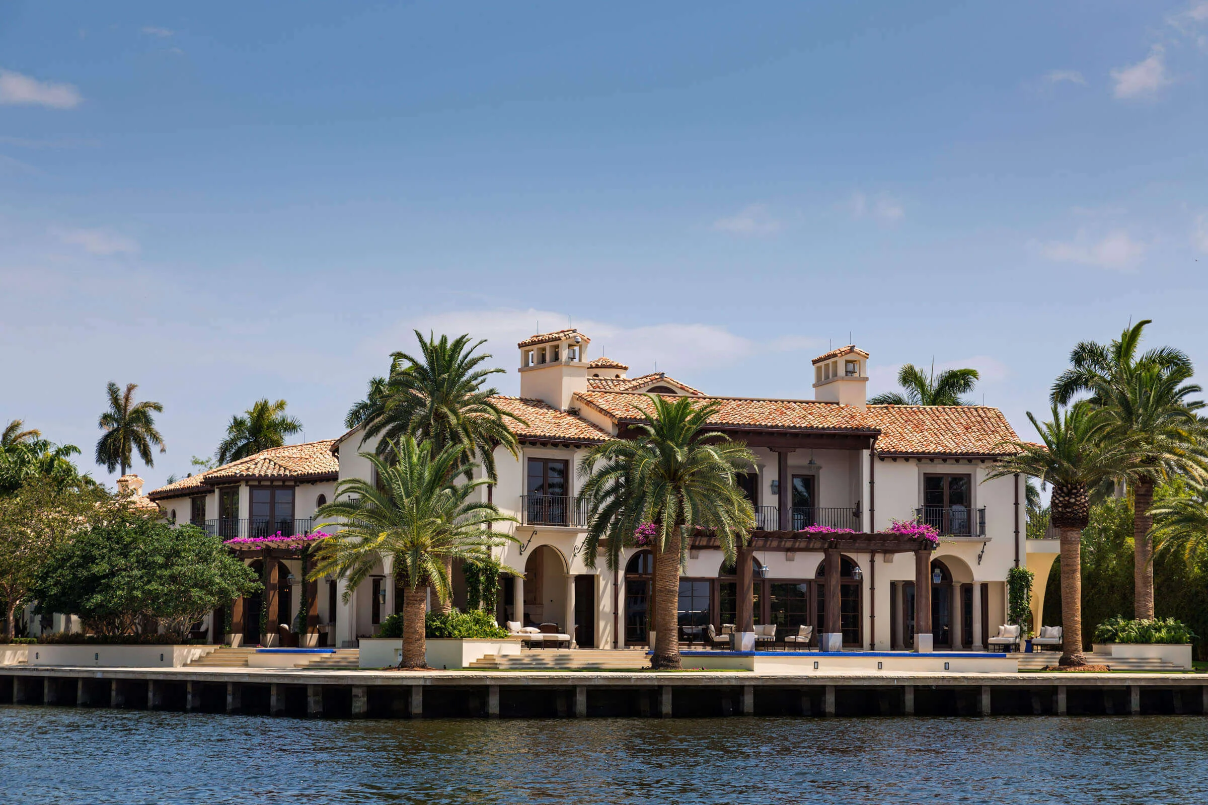 Las Olas Residence