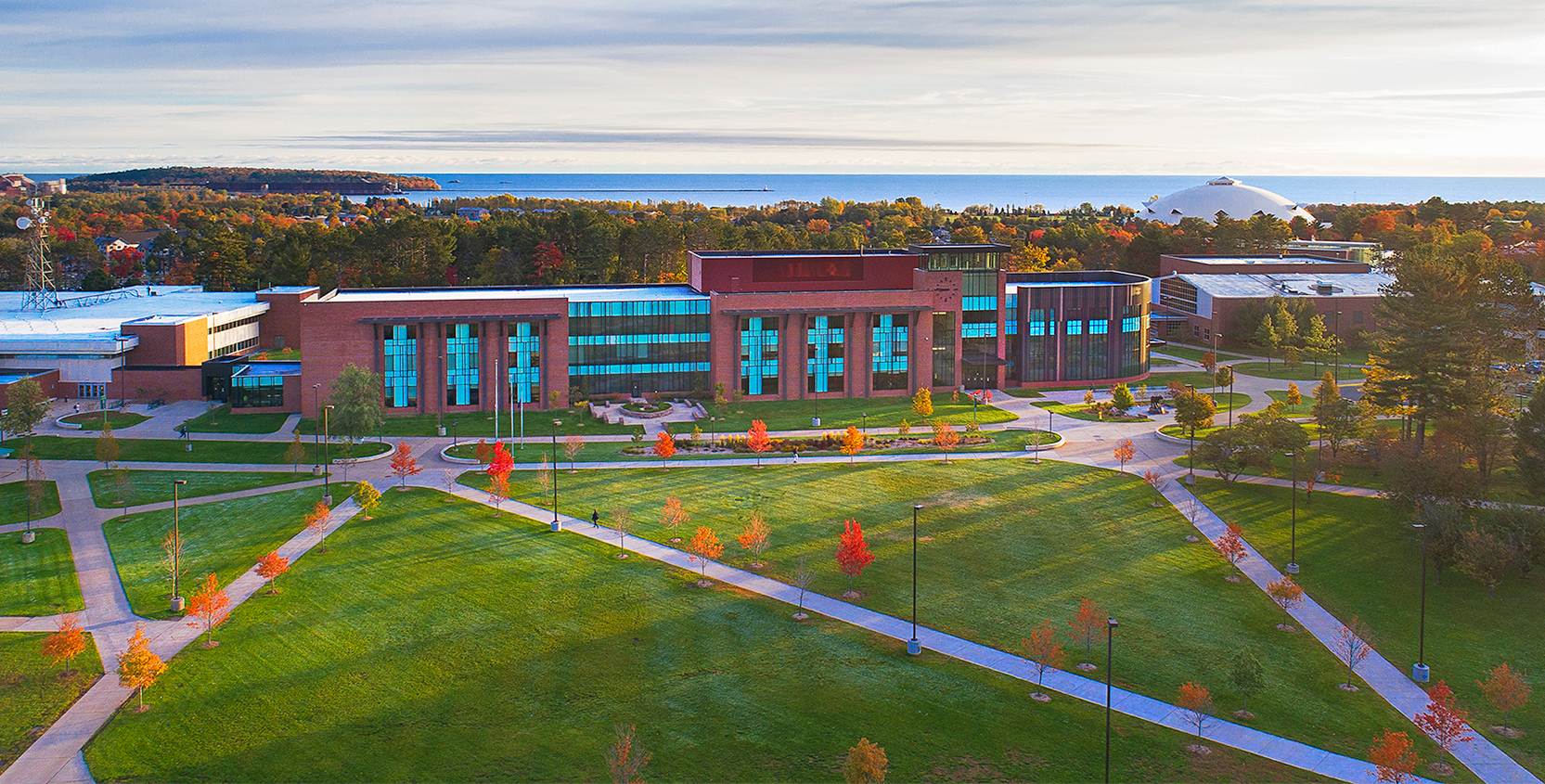 NMU-Northern-Center-Courtyard_1