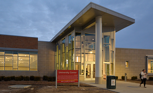 Ferris-State-University-University-Center-Exterior-Dusk-2-533x324