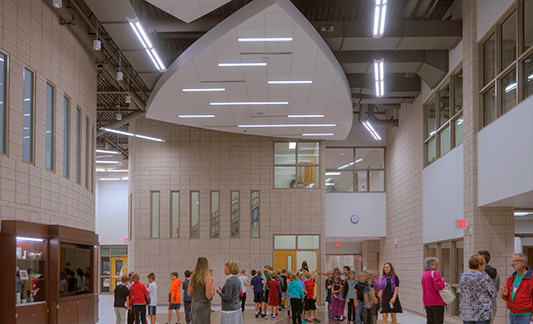 Spring-Lakes-Public-Schools-Jeffers-Elementary-Corridor_533x324