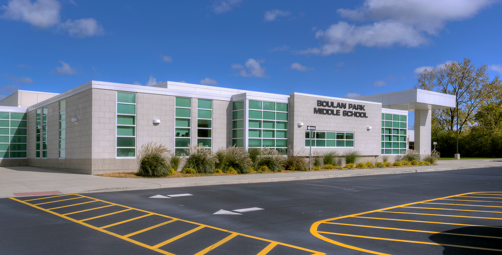 Troy-Public-Schools-Boulan-Park-MS-Exterior-3