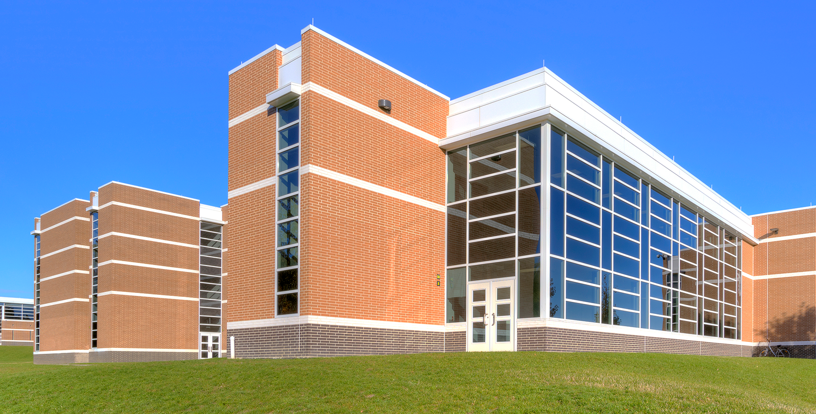 Troy-Public-Schools-Troy-HS-Exterior-Day-6