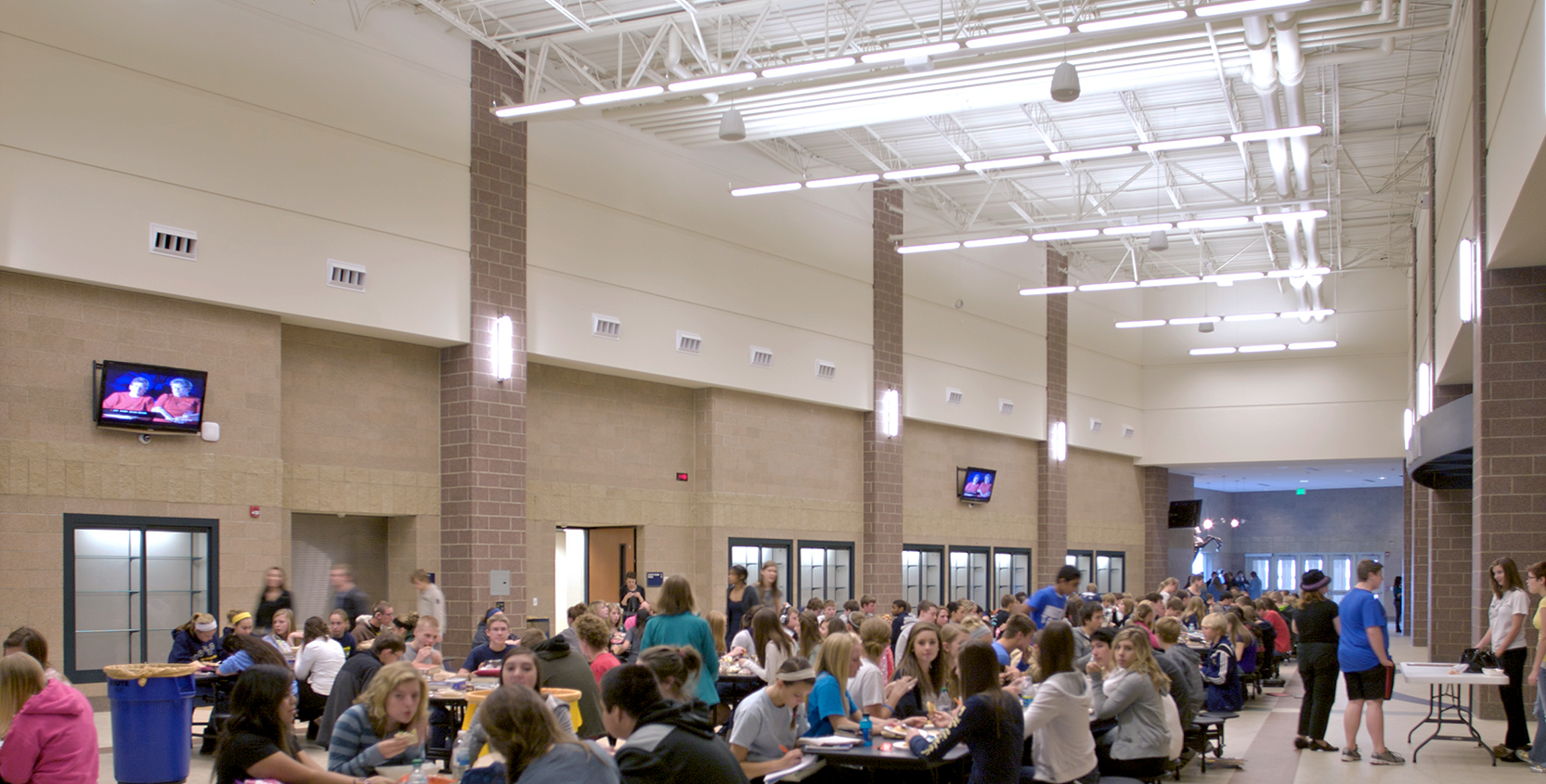 Portage-Central-HS-Cafeteria-1665x845