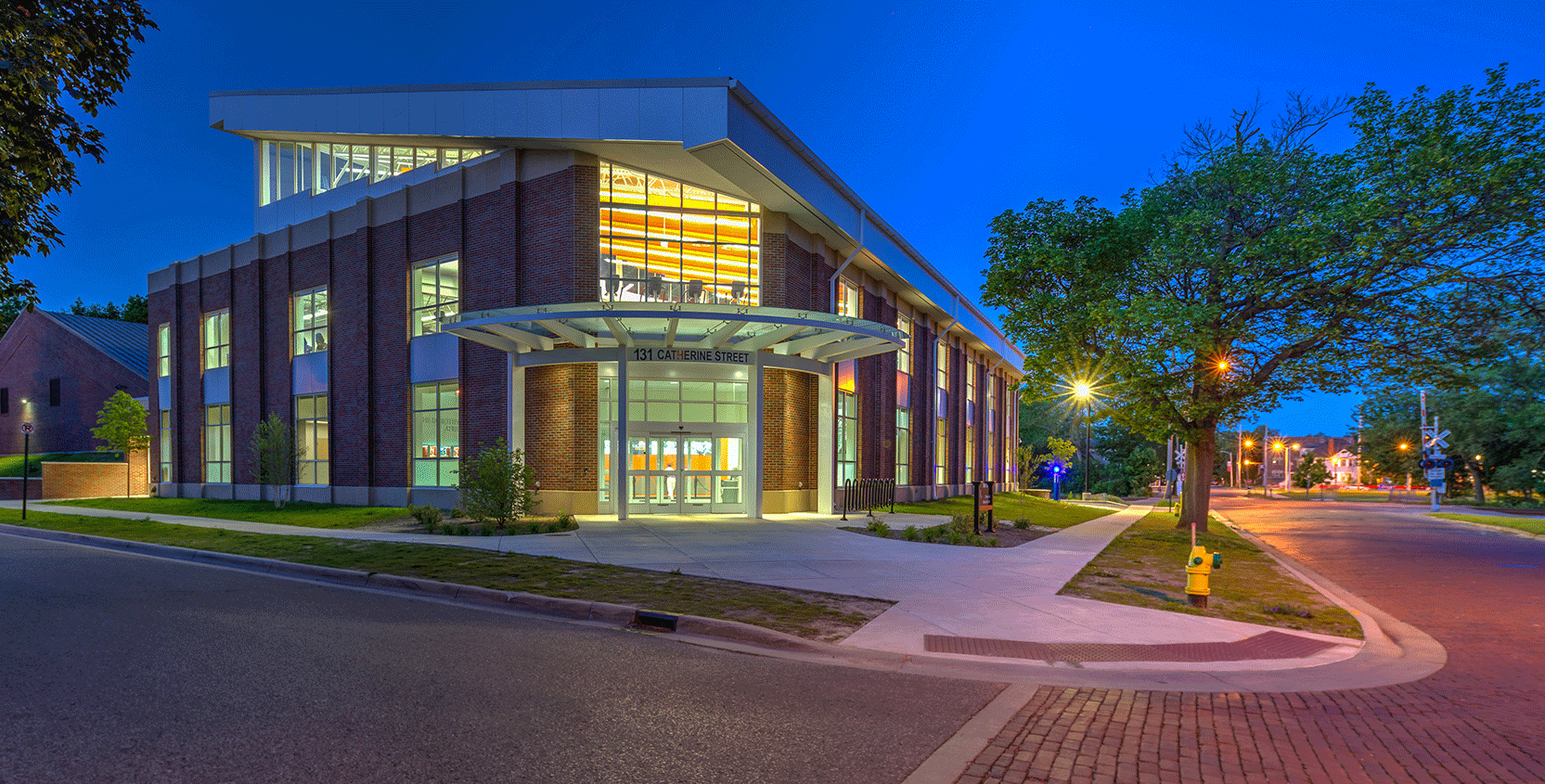 Kalamazoo-College-Fitness-&-Wellness-Ctr-Exterior-Night-1665x845