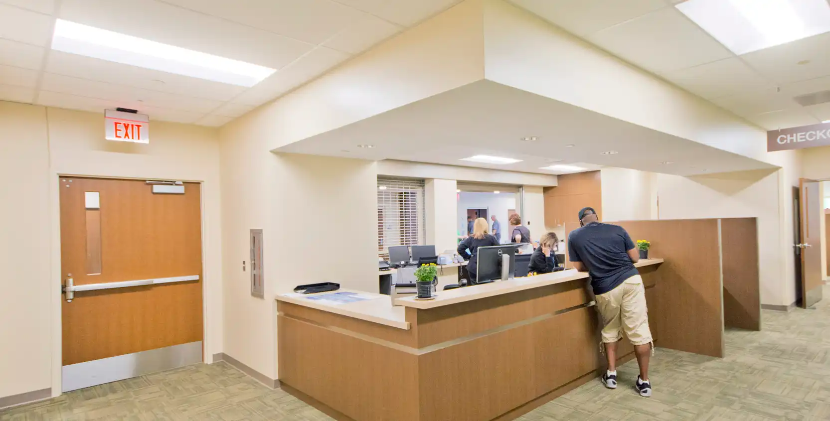 SJMH-Mendelson-Kornblum-Orthopedics-MOB-Patient-Lobby-1665x845
