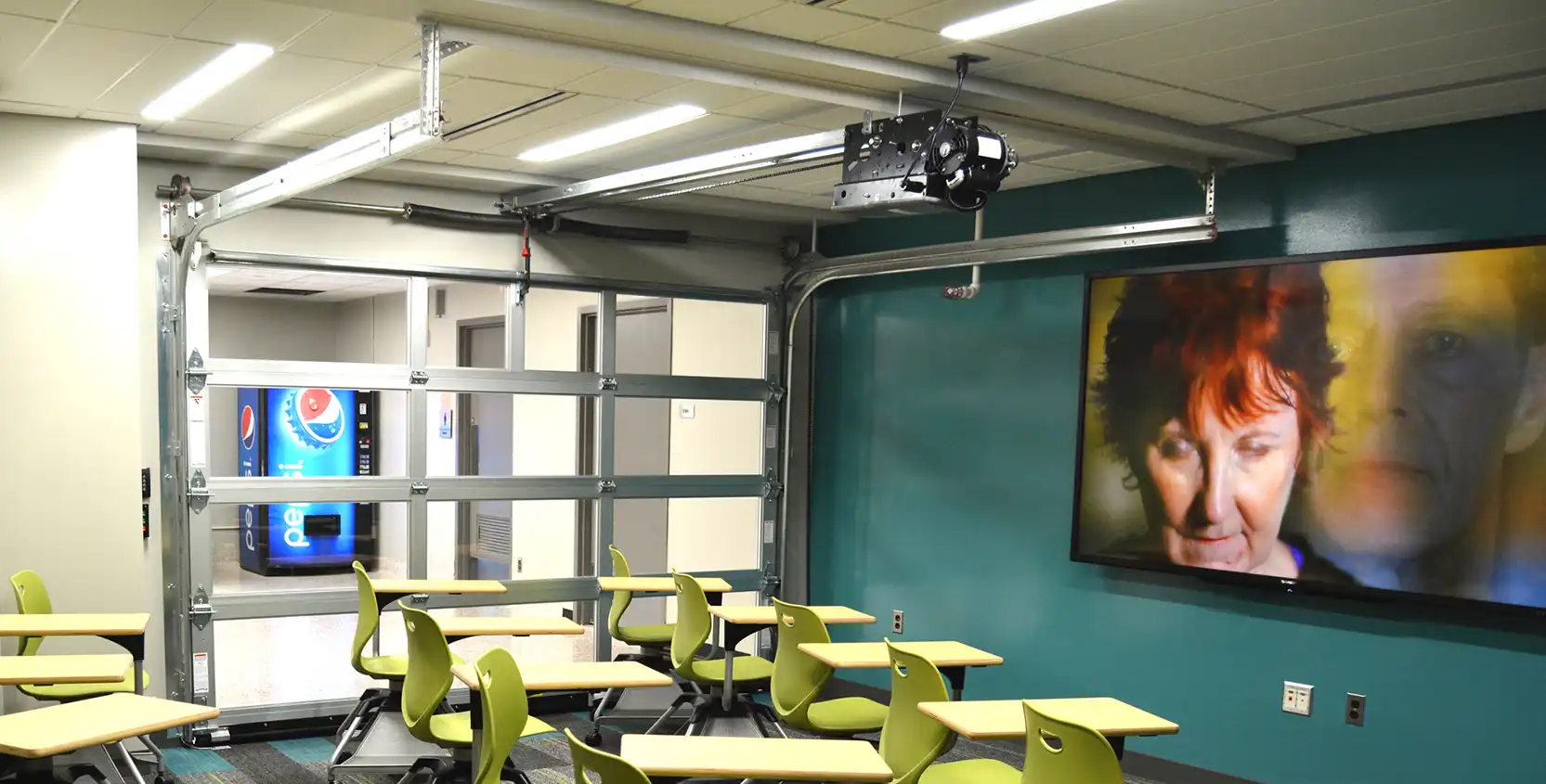 Michigan-State-University-Wilson-Hall-Creative-Commons-Classroom-1665x845