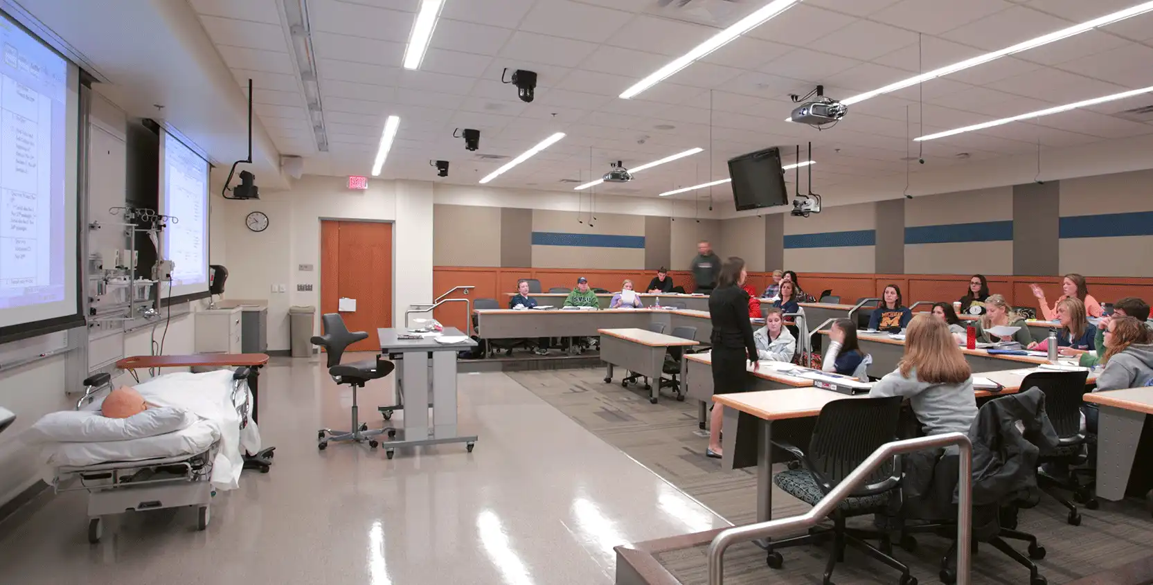 SVSU-CHHS-Classroom-1665x845