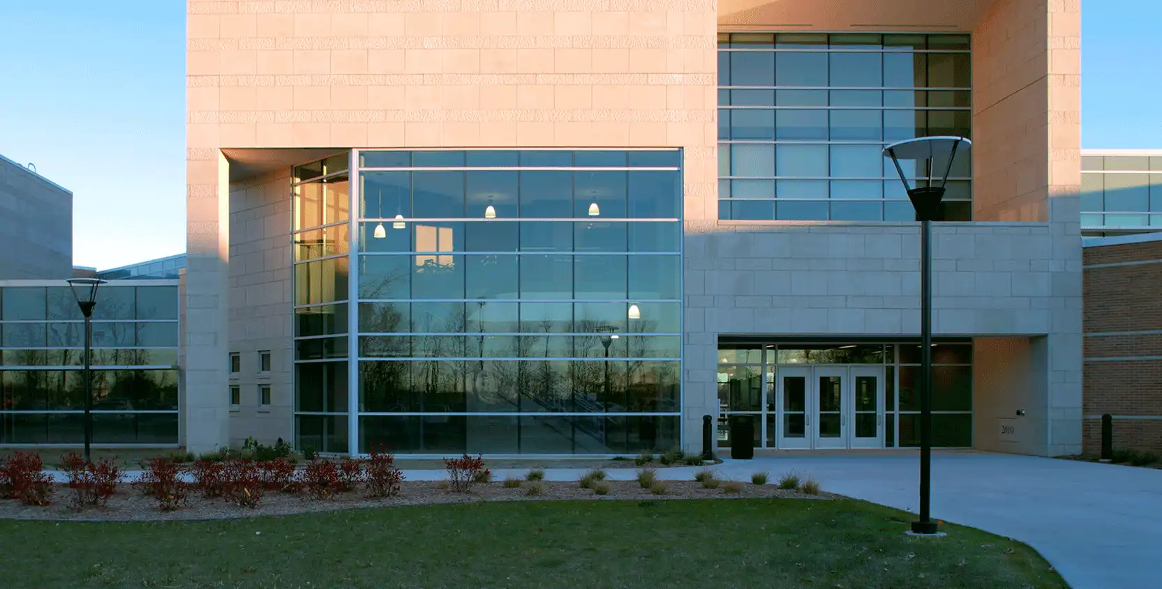 SVSU-CHHS-Exterior-5-1665x845