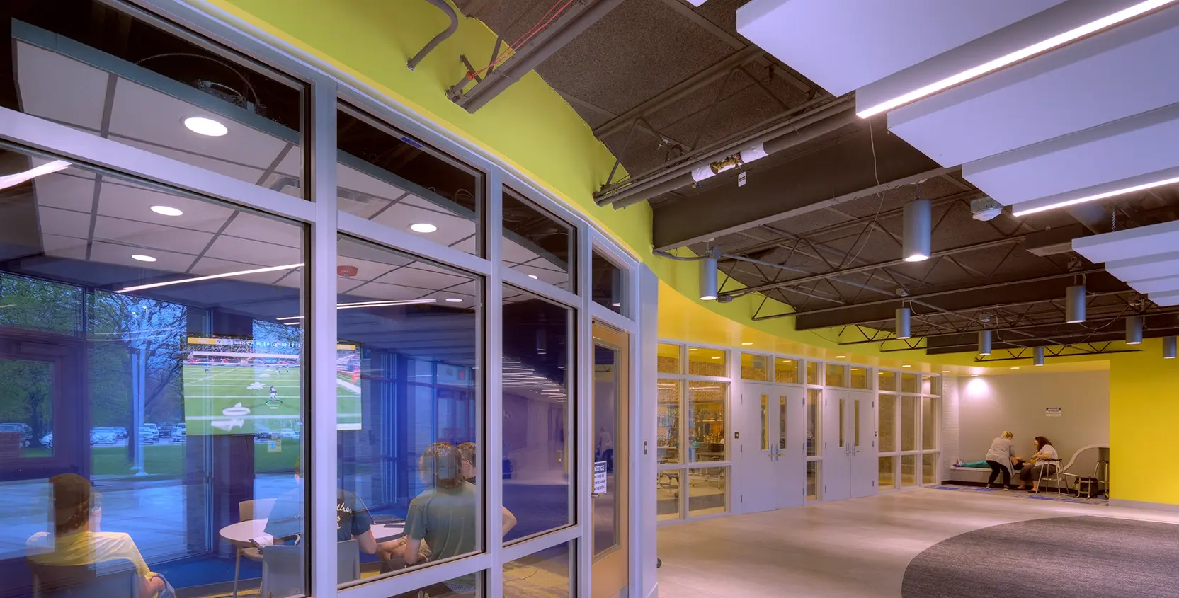 Port-Huron-Northern-High-School-Renovation-Classroom-Corridor-2-1665x845